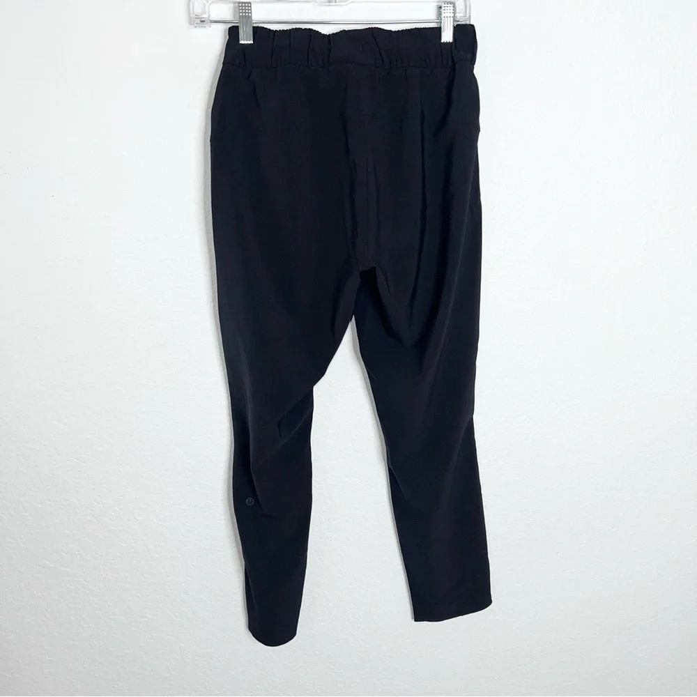 Lululemon Pants Womens 6 On The Fly Jogger 27